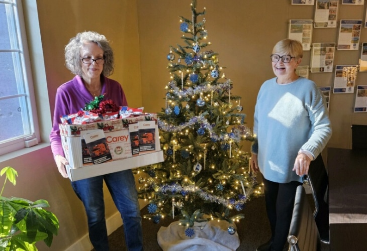 Friends preparing for Winter Holidays